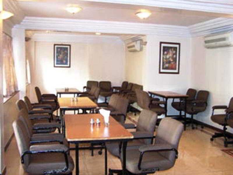 Hotel Chicago Ahmedabad Ngoại thất bức ảnh
