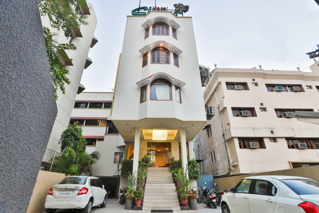 Hotel Chicago Ahmedabad Ngoại thất bức ảnh